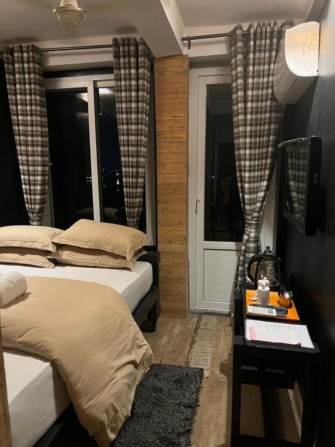 Gusto Accommodation Похара Екстериор снимка